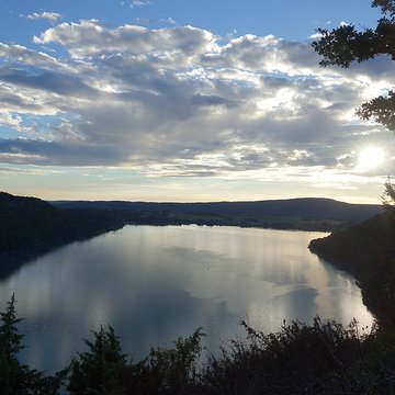 Villages palafittes du lac Chalain