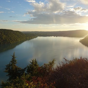 Villages palafittes du lac Chalain