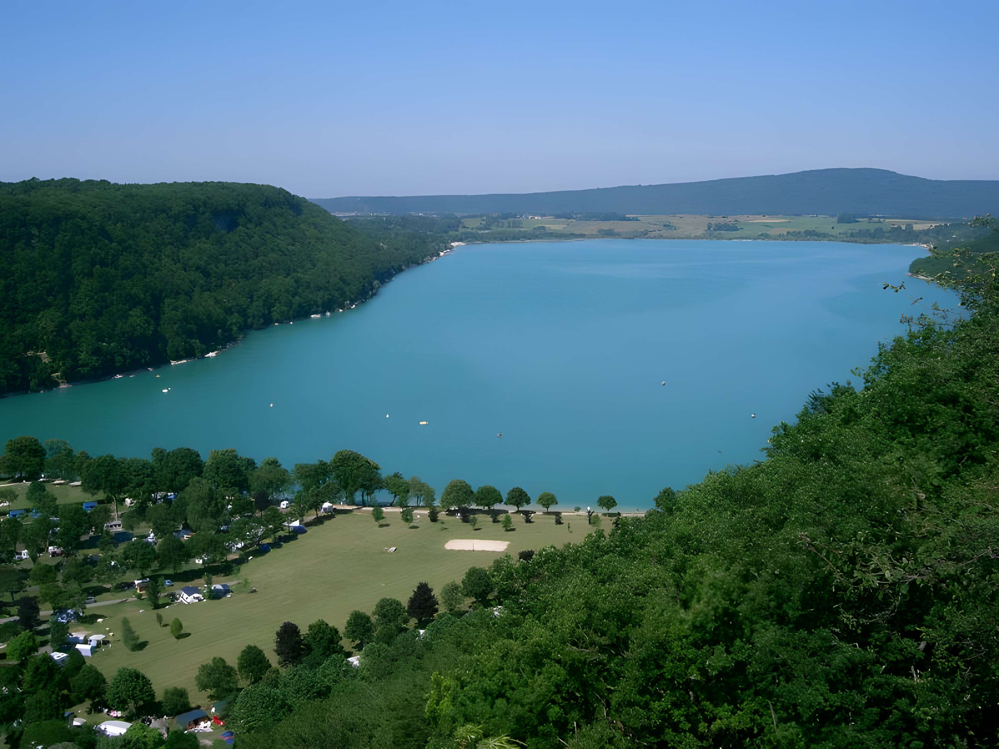 Villages palafittes du lac Chalain