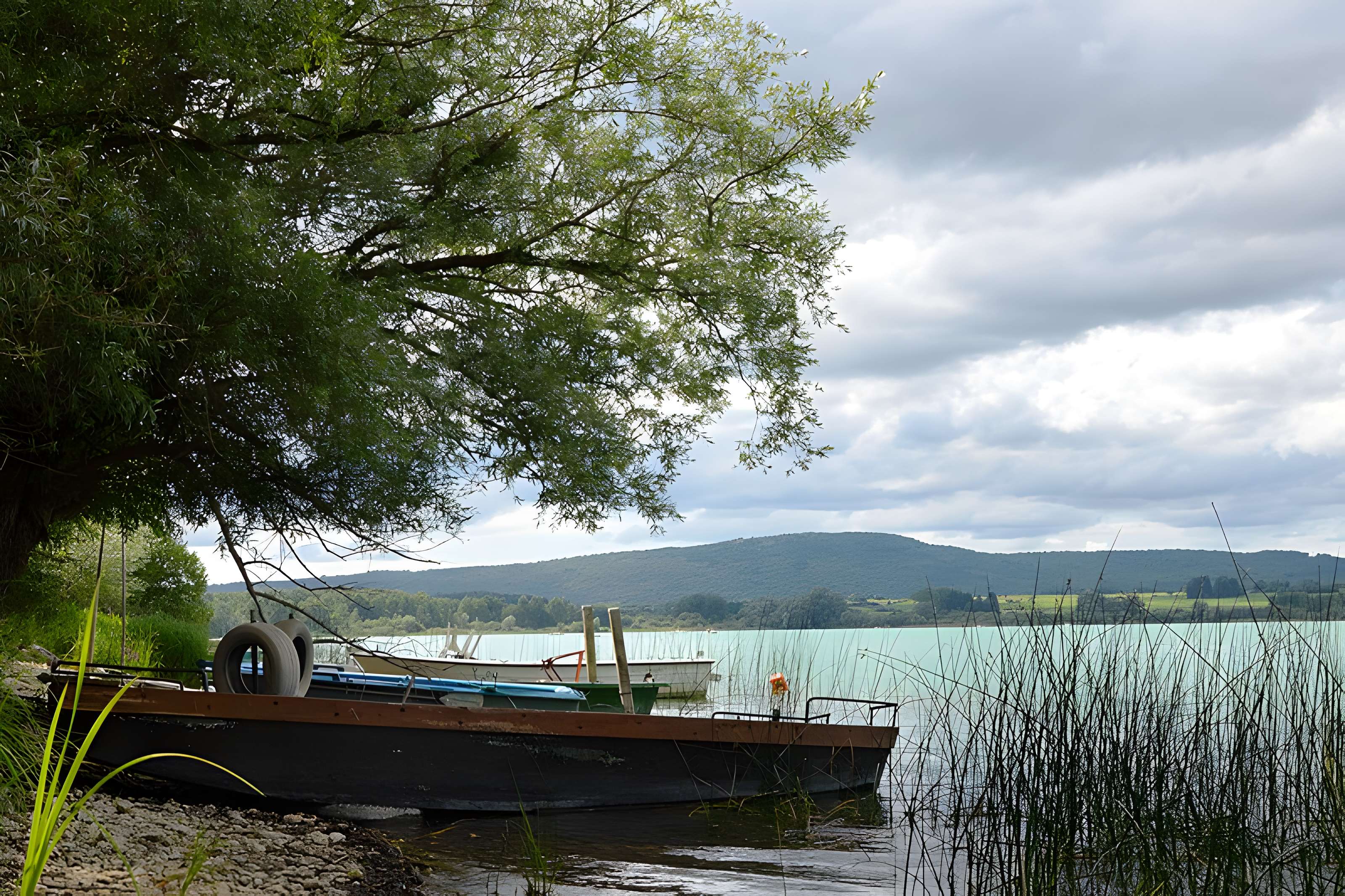 Villages palafittes du lac Chalain