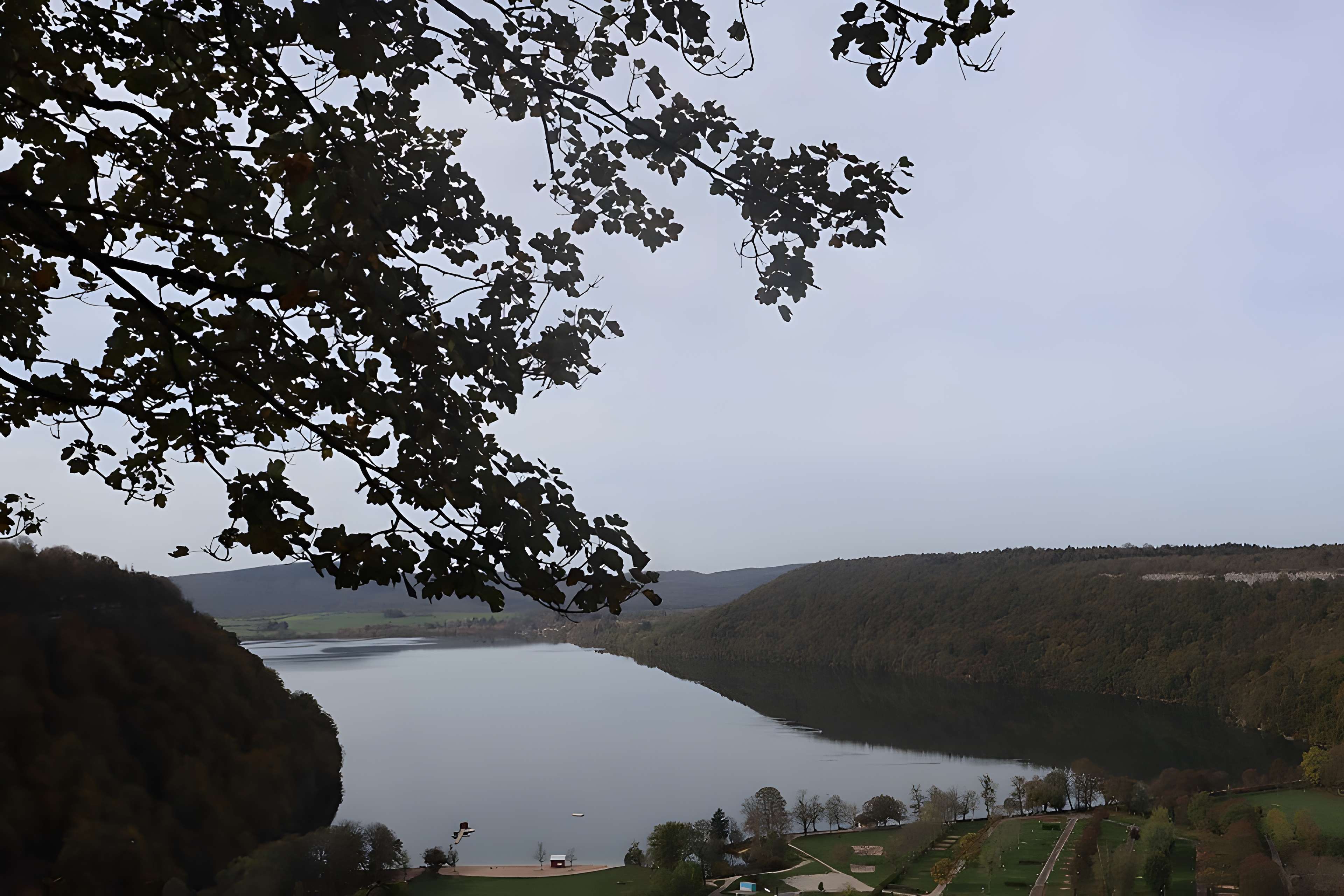 Villages palafittes du lac Chalain