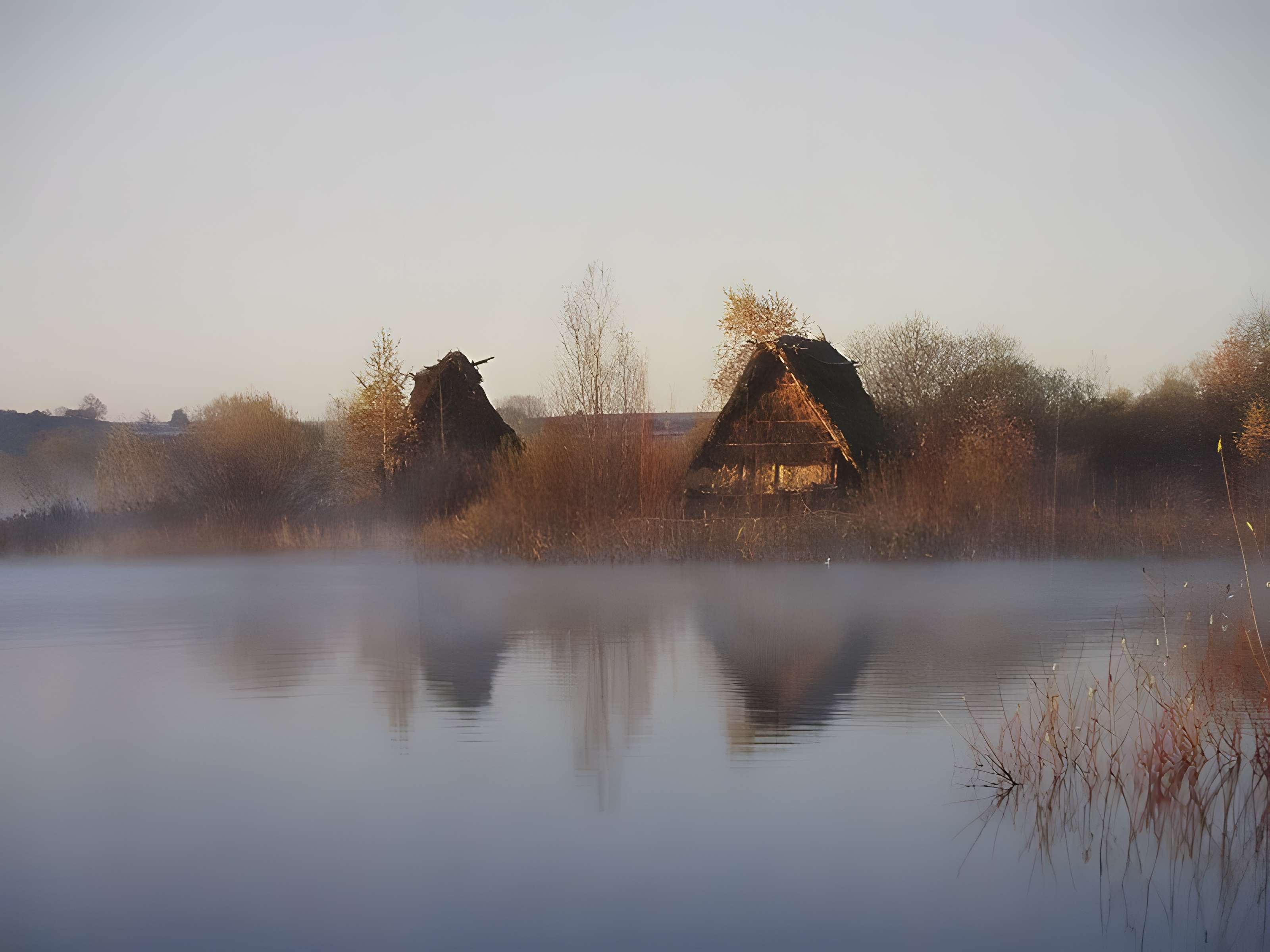 Villages palafittes du lac de Chalain