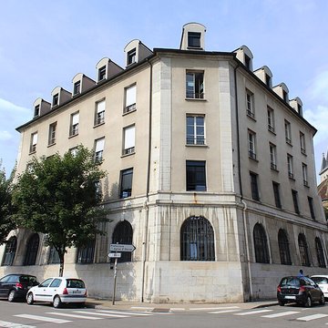 Ancien couvent des Bénédictins, actuellement préfecture