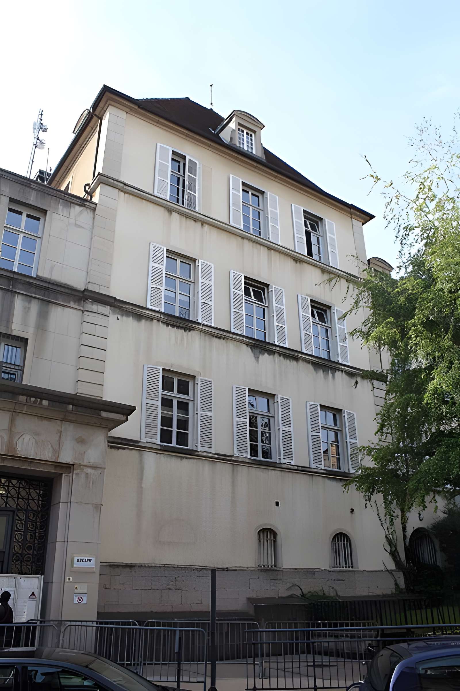 Ancien couvent des Bénédictins, actuellement préfecture