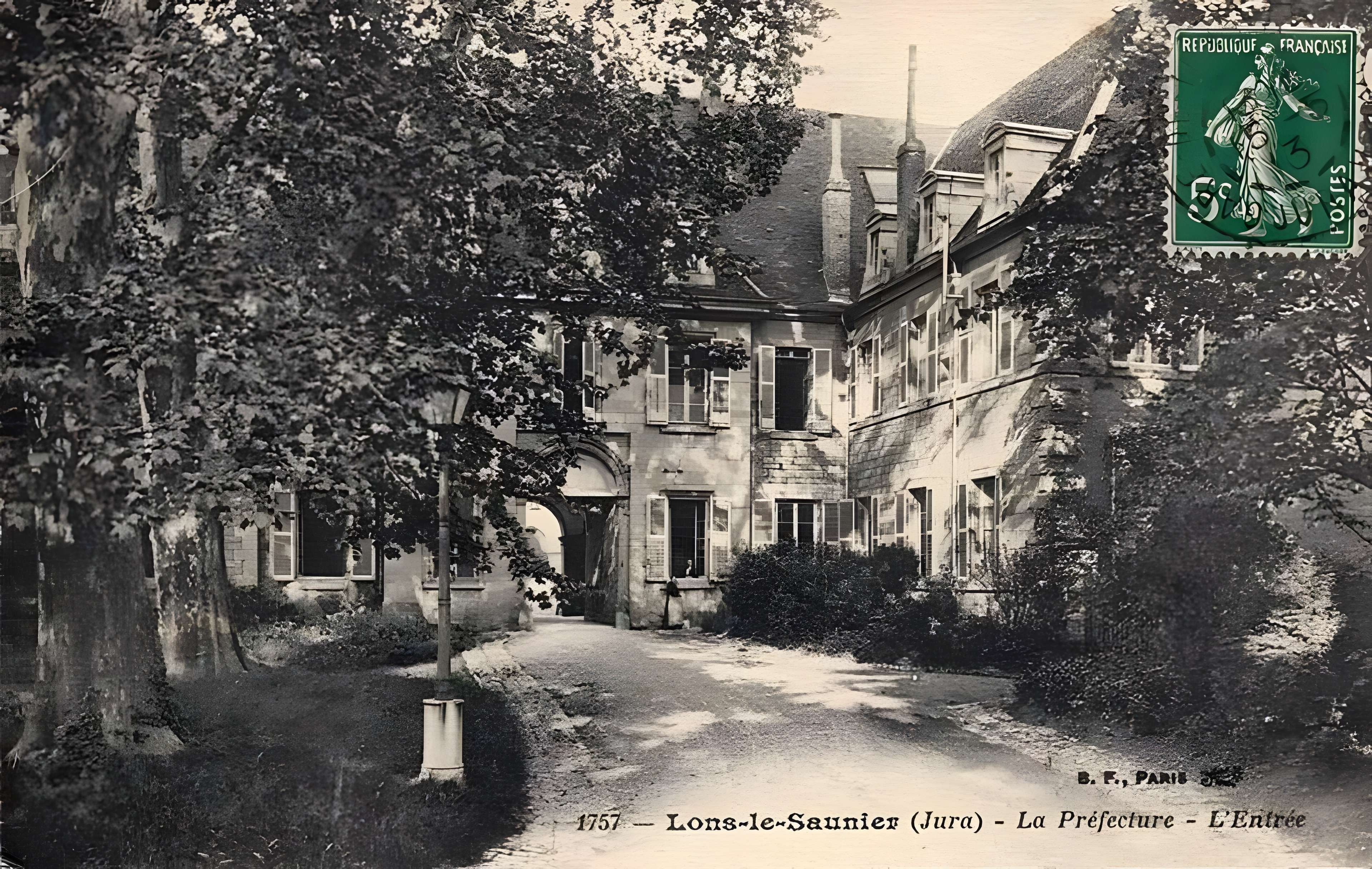 Ancien couvent des Bénédictins, actuellement préfecture