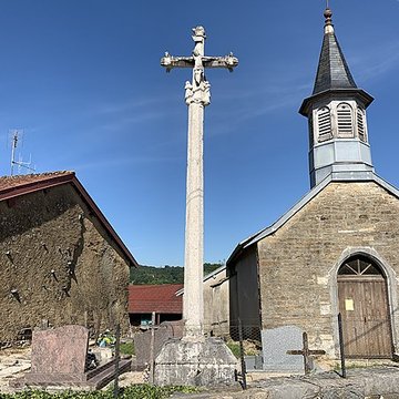 Croix du cimetière de Civria