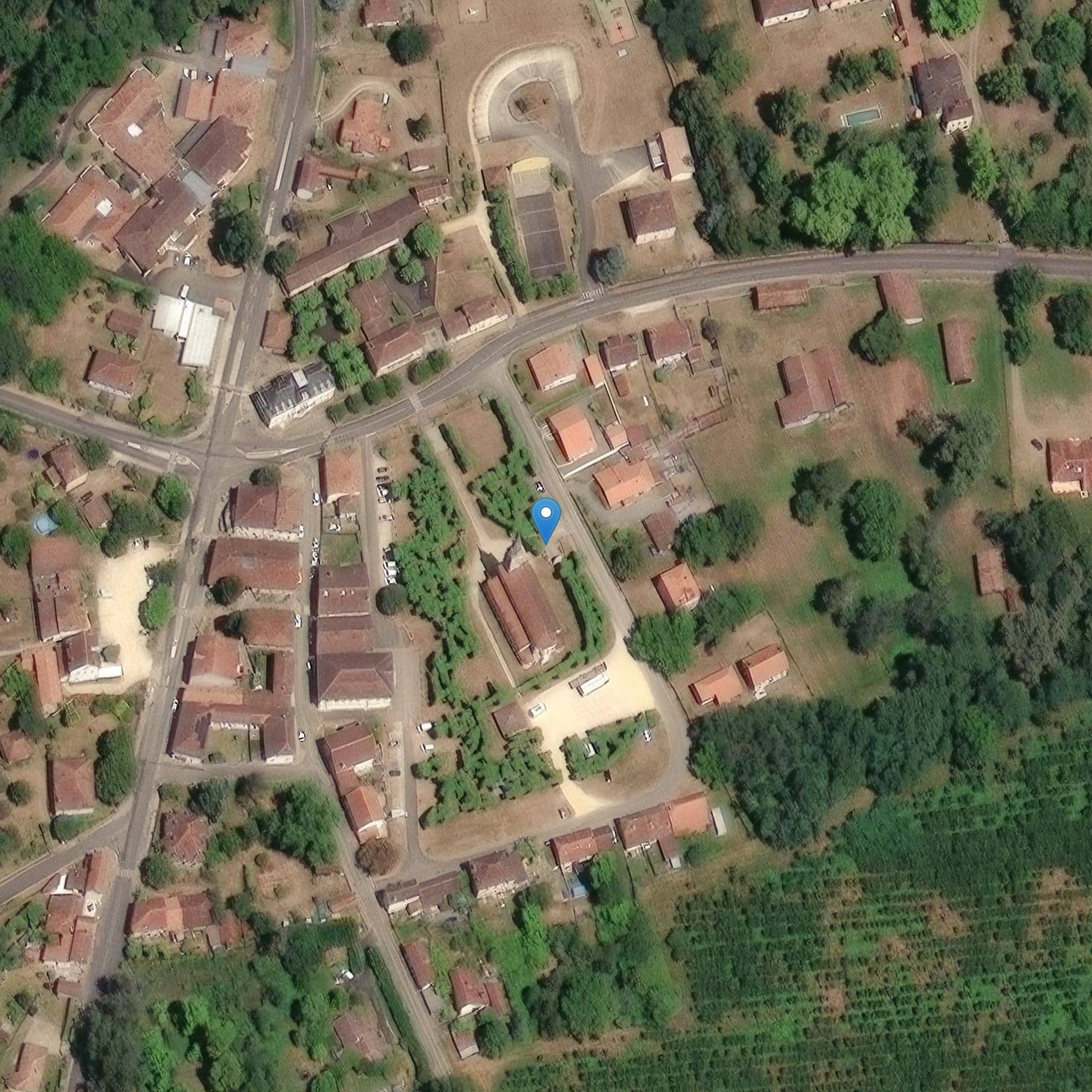 Photo de Denkmal für die Kriegstoten 1914-1918, in der Nähe der Kirche