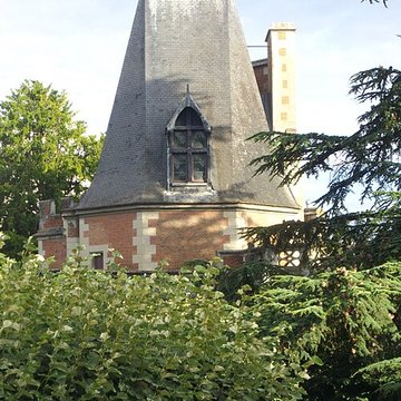 Bains de la Reine dénommés aussi Pavillon dAnne de Bretagne