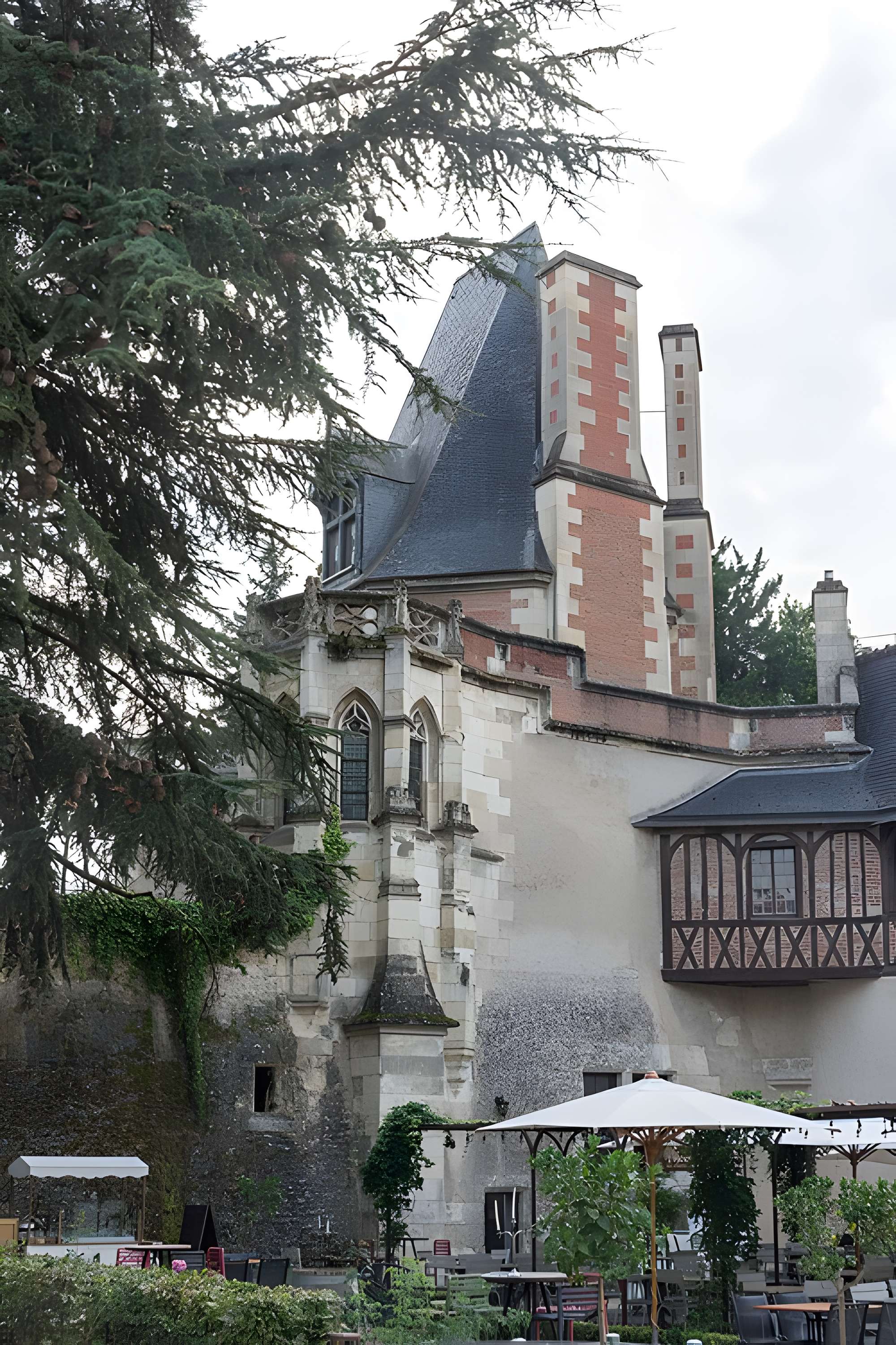 Bains de la Reine dénommés aussi Pavillon d'Anne de Bretagne
