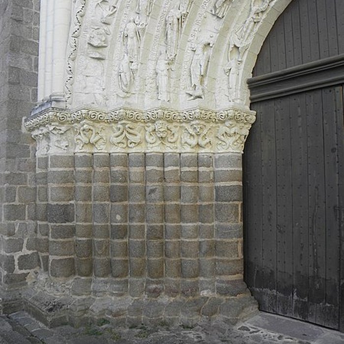Photo de Église Saint-Gilles dArgenton-les-Vallées