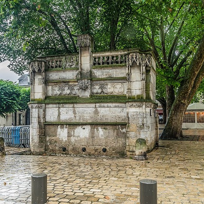 Photo de Fontaine Louis XII