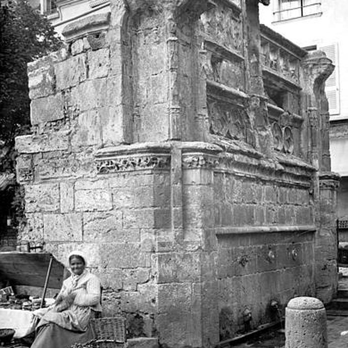 Photo de Fontaine Louis XII