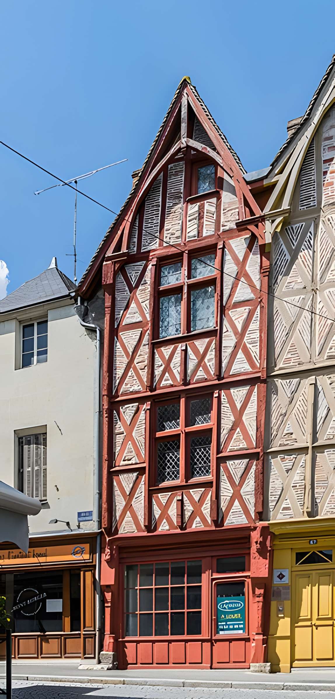 Deux maisons en bois du XVe siècle