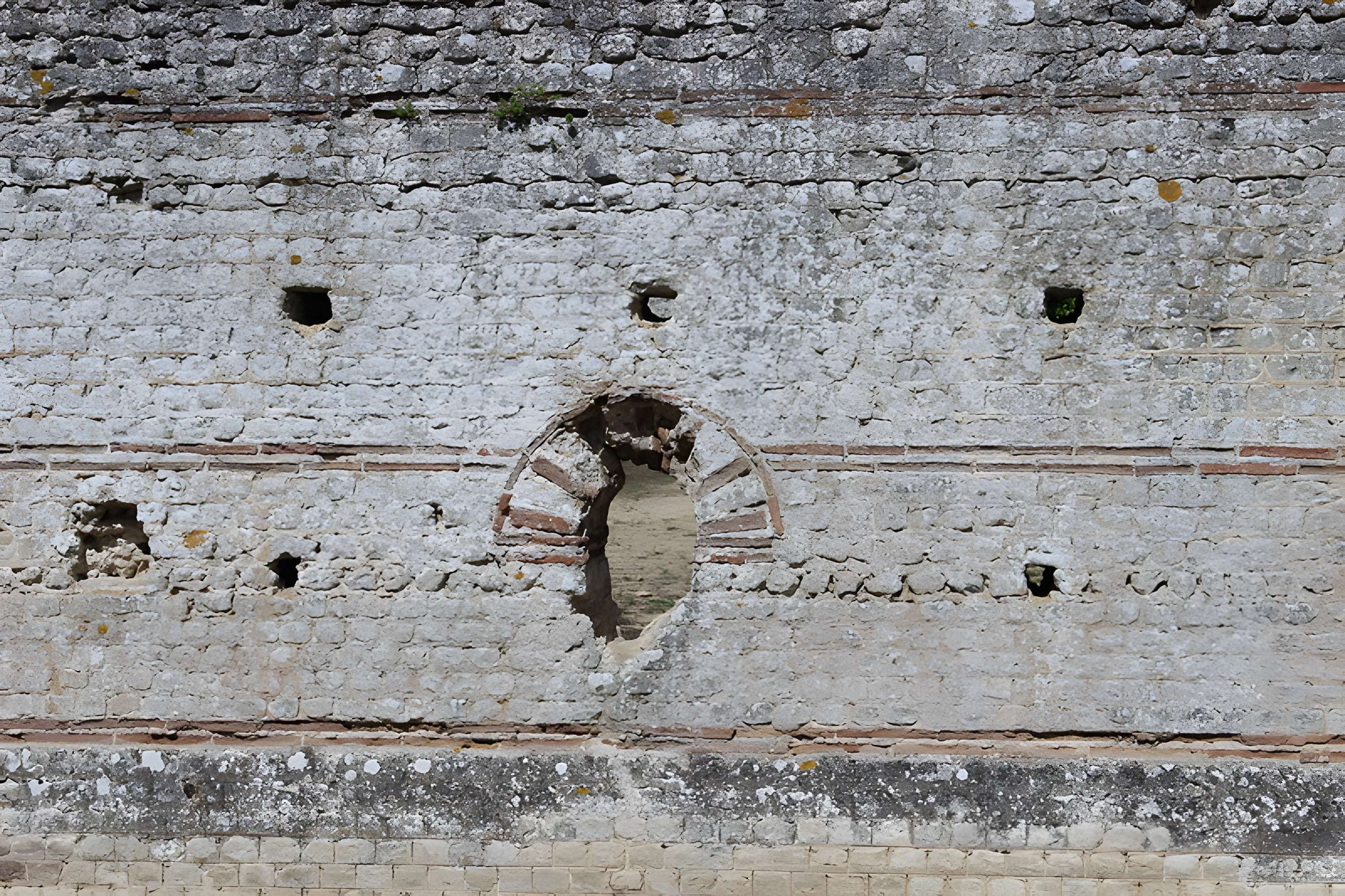 Ruines romaines des Mazelles