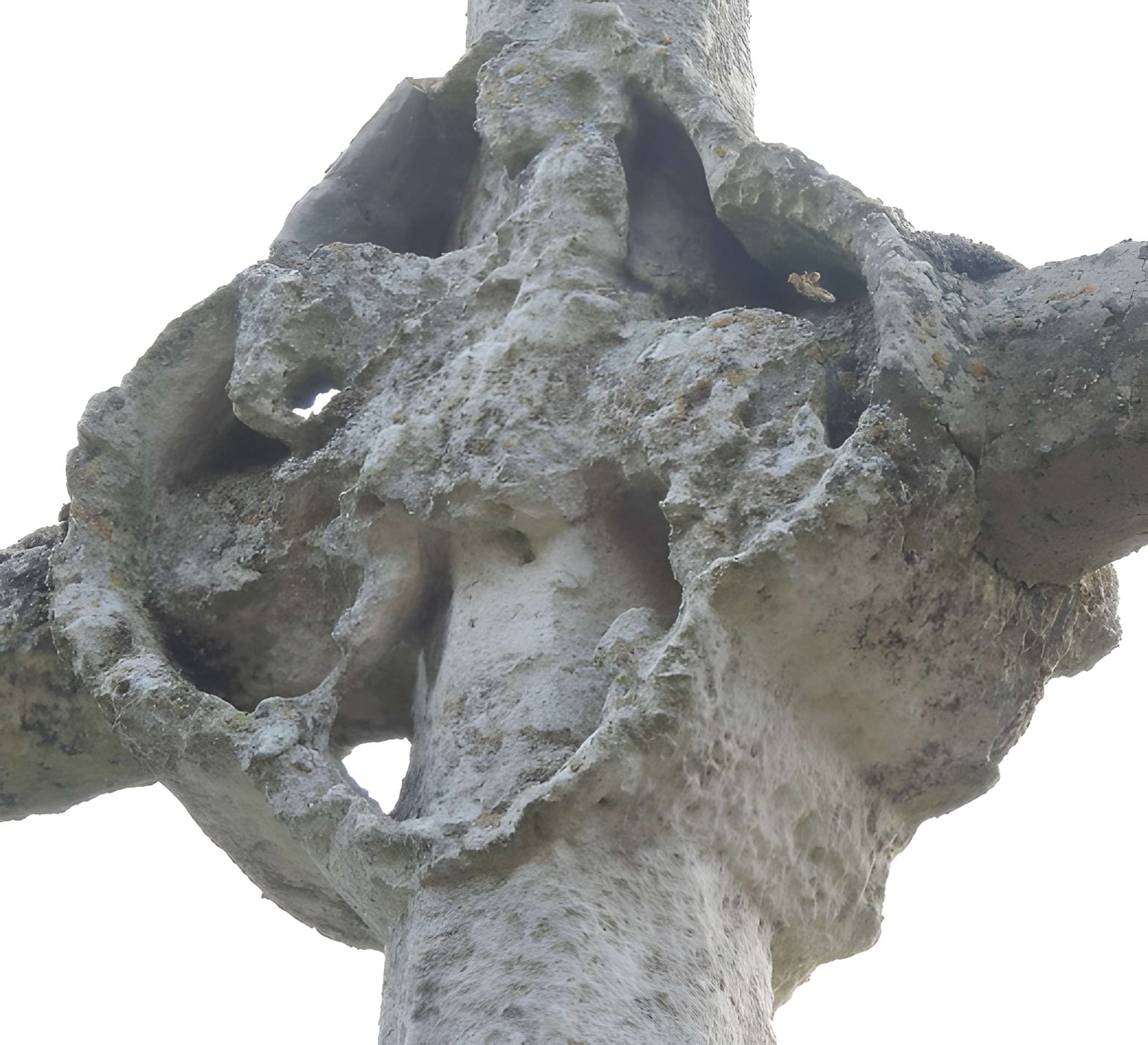 Croix située sur le chemin de Trôo à Sougé