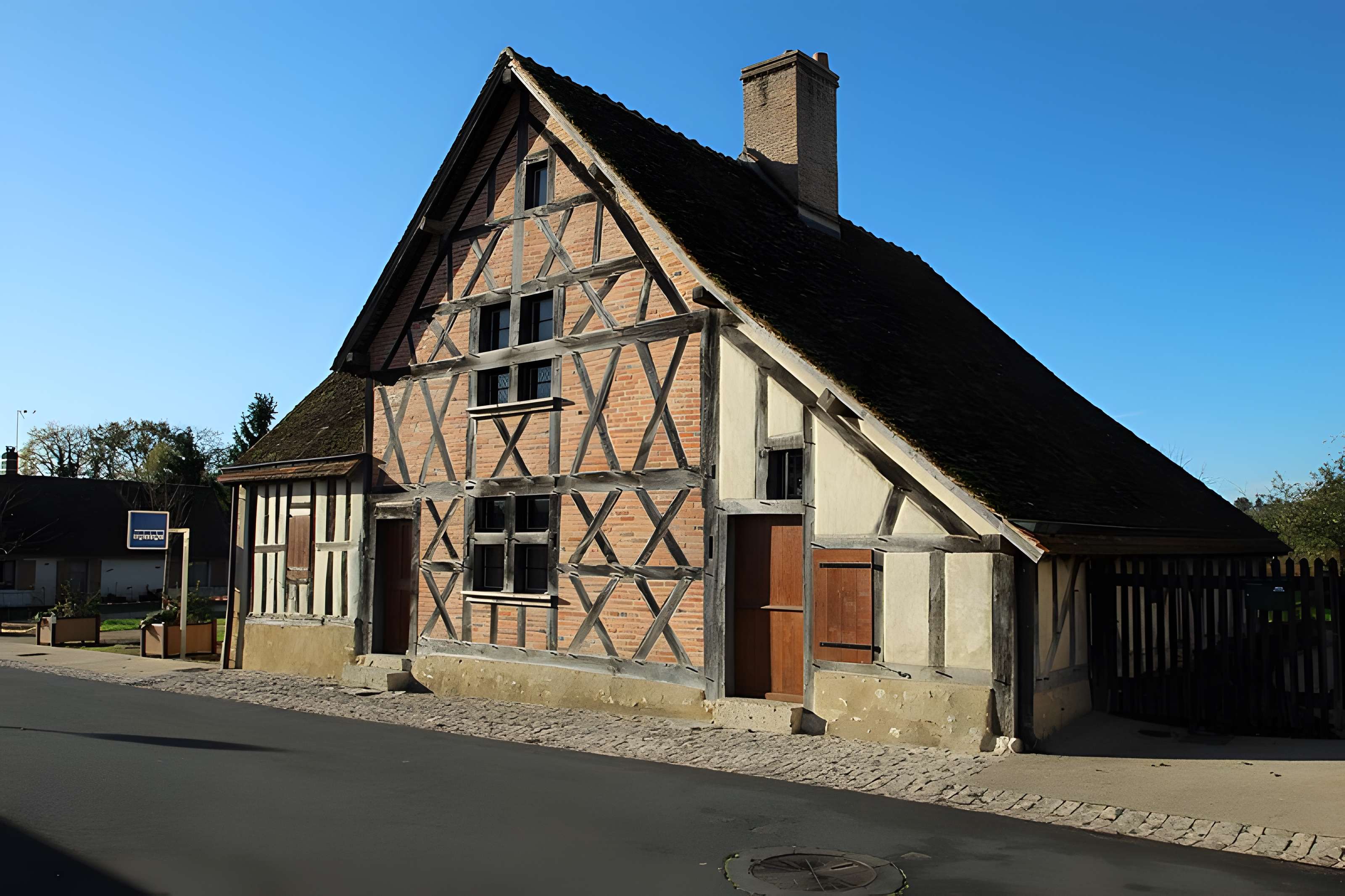 Maison à pans de bois dite La Forge (ancienne auberge)