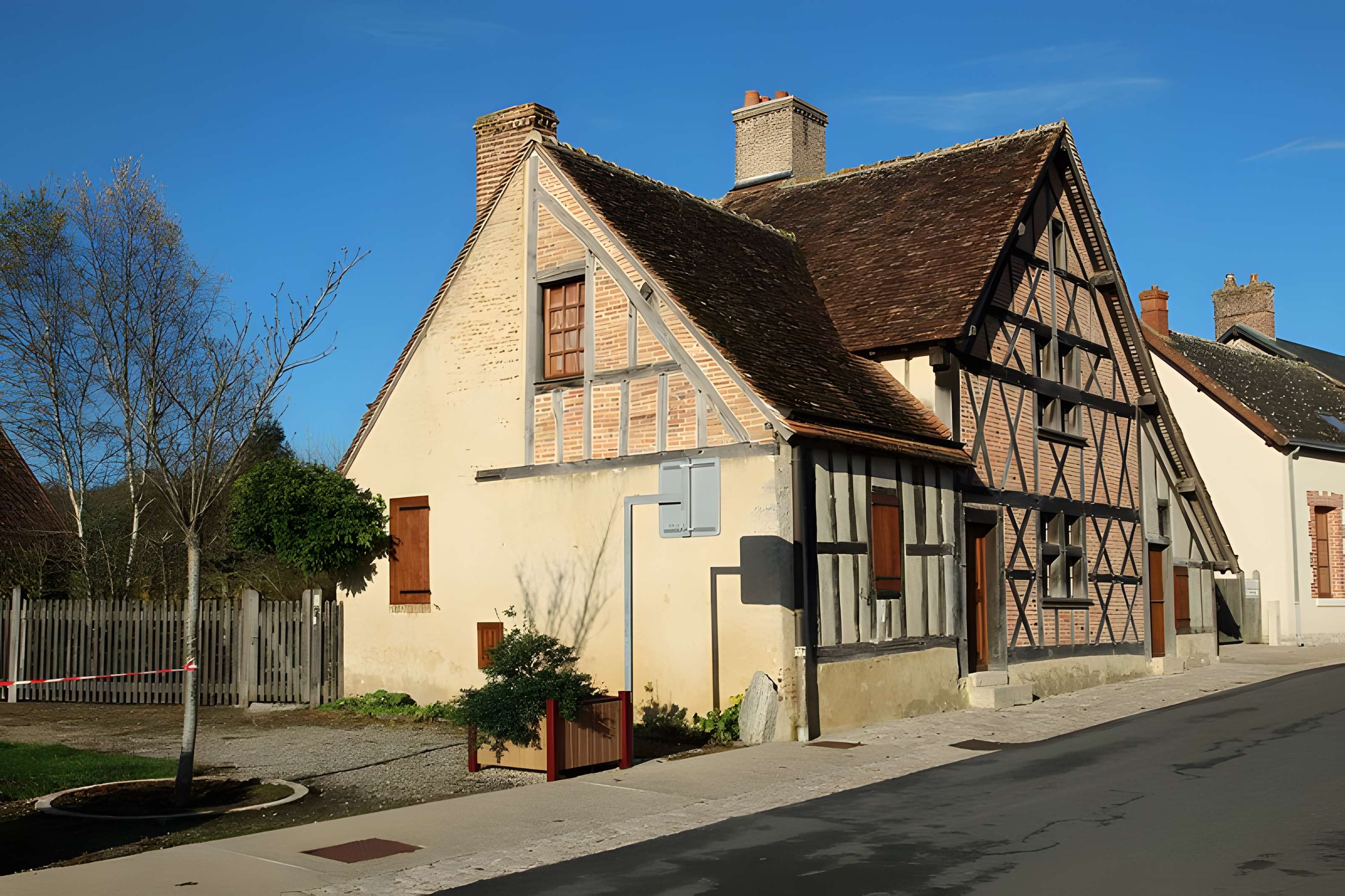 Maison à pans de bois dite La Forge (ancienne auberge)