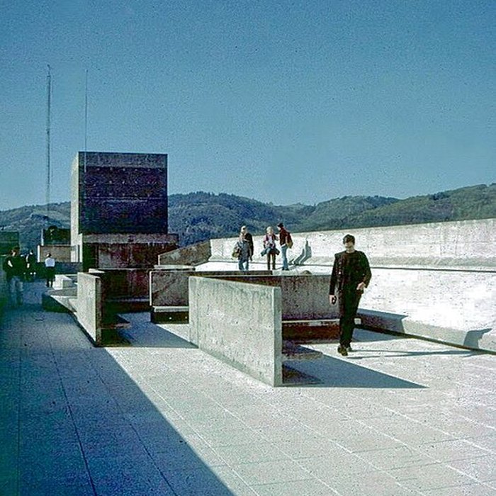 Photo de Unité dhabitation construite par Le Corbusier
