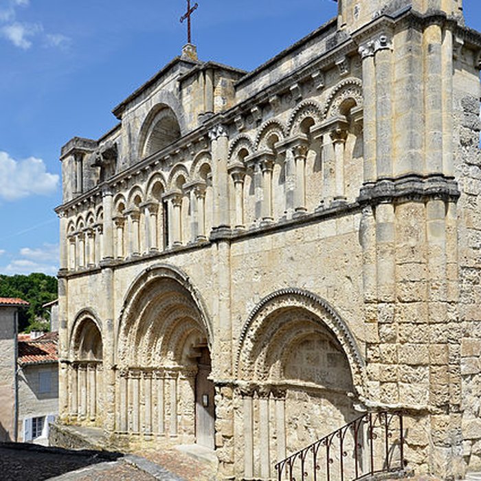 Photo de Église Saint-Jacques dAubeterre-sur-Dronne