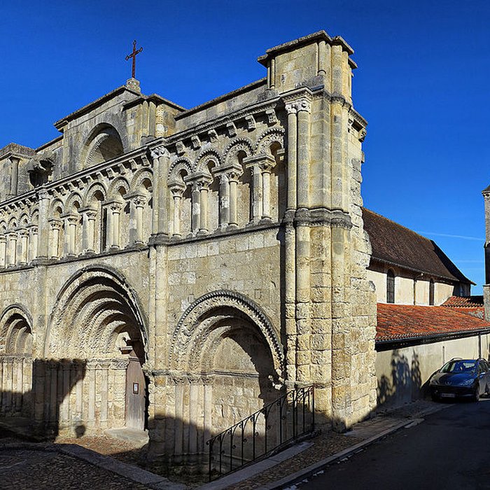 Photo de Église Saint-Jacques dAubeterre-sur-Dronne