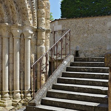 Église Saint-Jacques dAubeterre-sur-Dronne