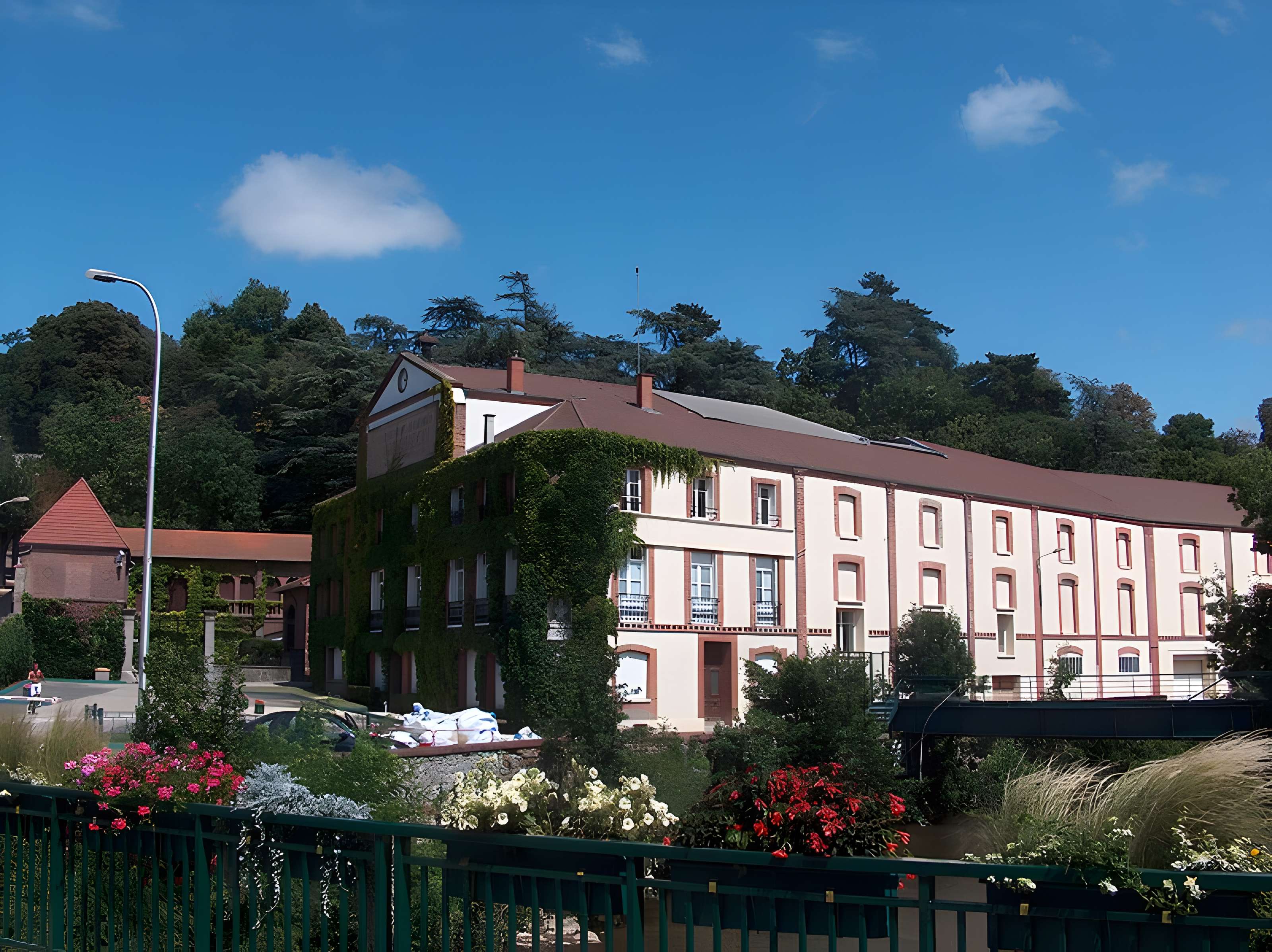 Ancienne usine de la société Badoit