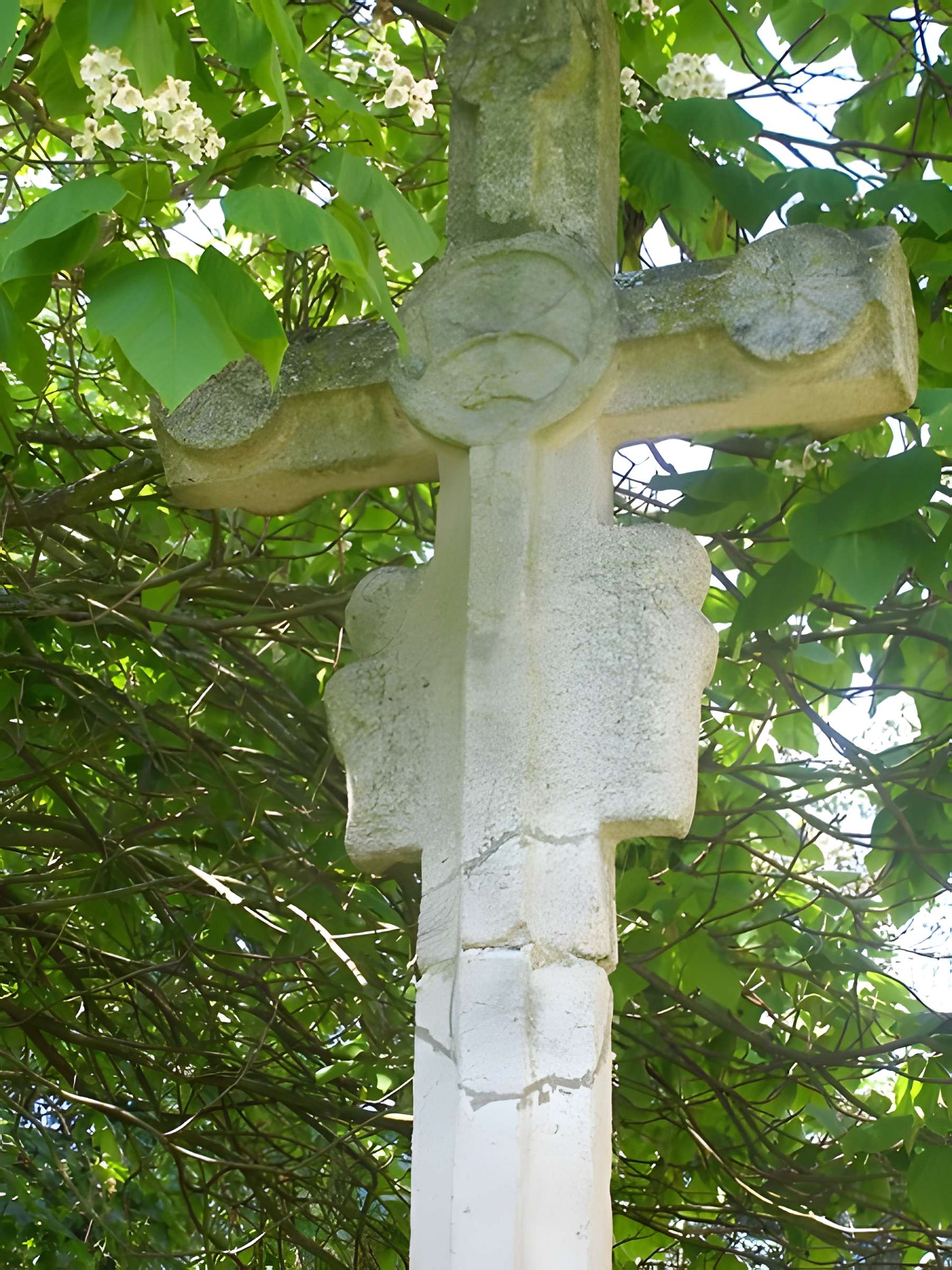 Croix de cimetière