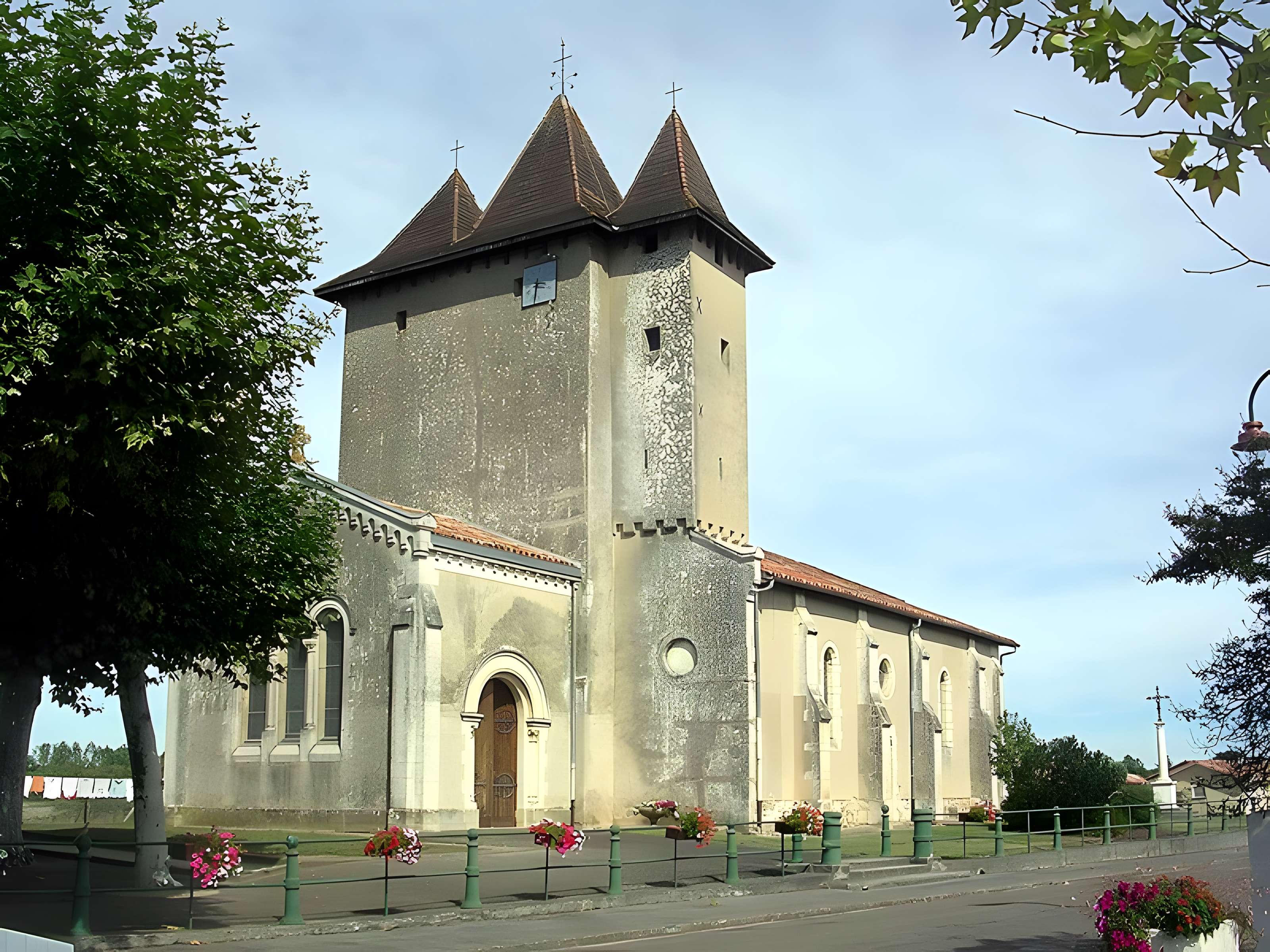 Église Saint-Jacques-le-Majeur de Saint-Yaguen