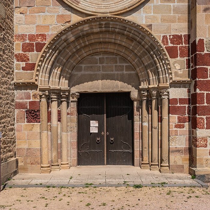 Photo de Église Saint-Jacques-le-Majeur de Villefranche-dAllier