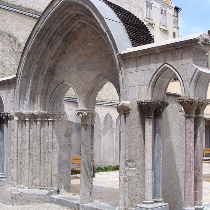 Photo de Église Saint-Jean de Bagnères-de-Bigorre