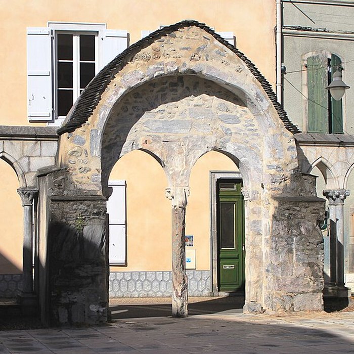 Photo de Église Saint-Jean de Bagnères-de-Bigorre