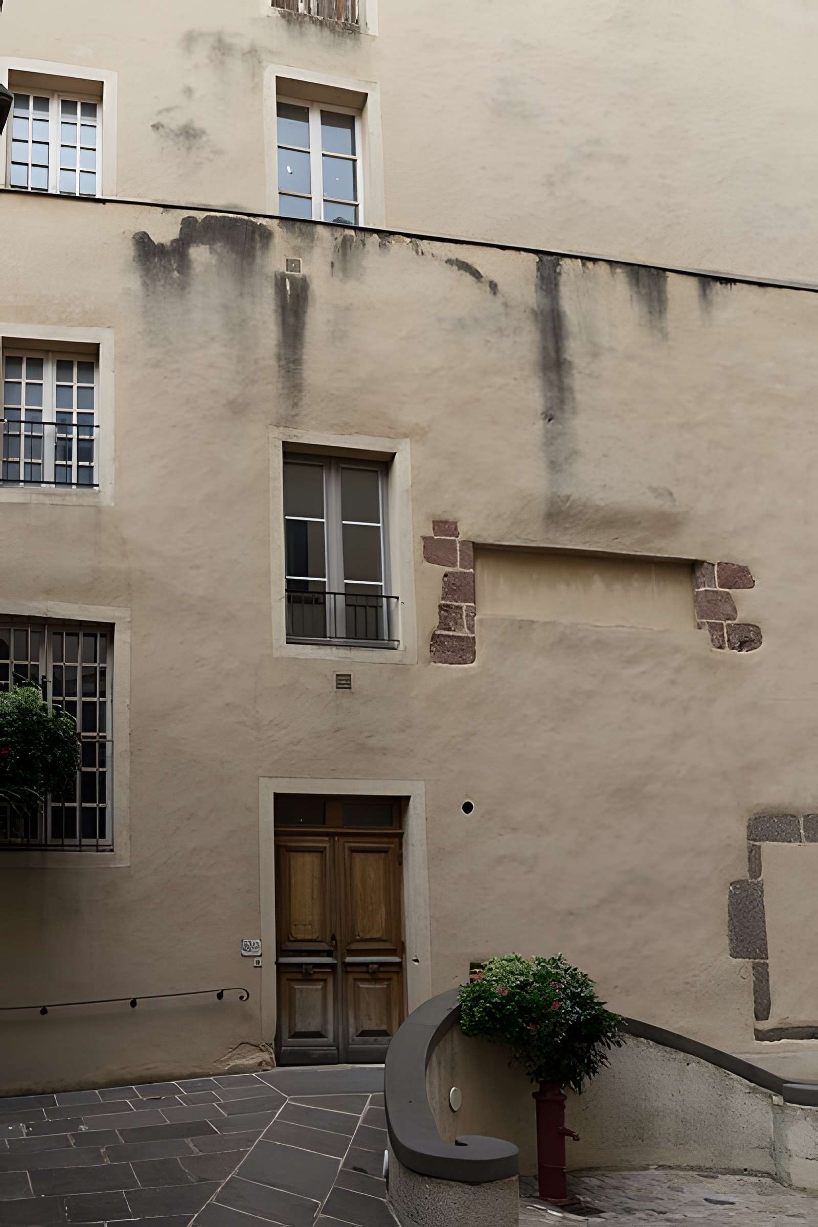 Maison du Doyenné (ancienne Caisse d'Epargne)