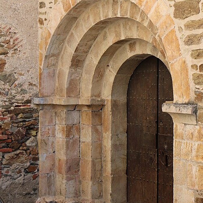 Photo de Eglise paroissiale Saint-Jean lEvangéliste