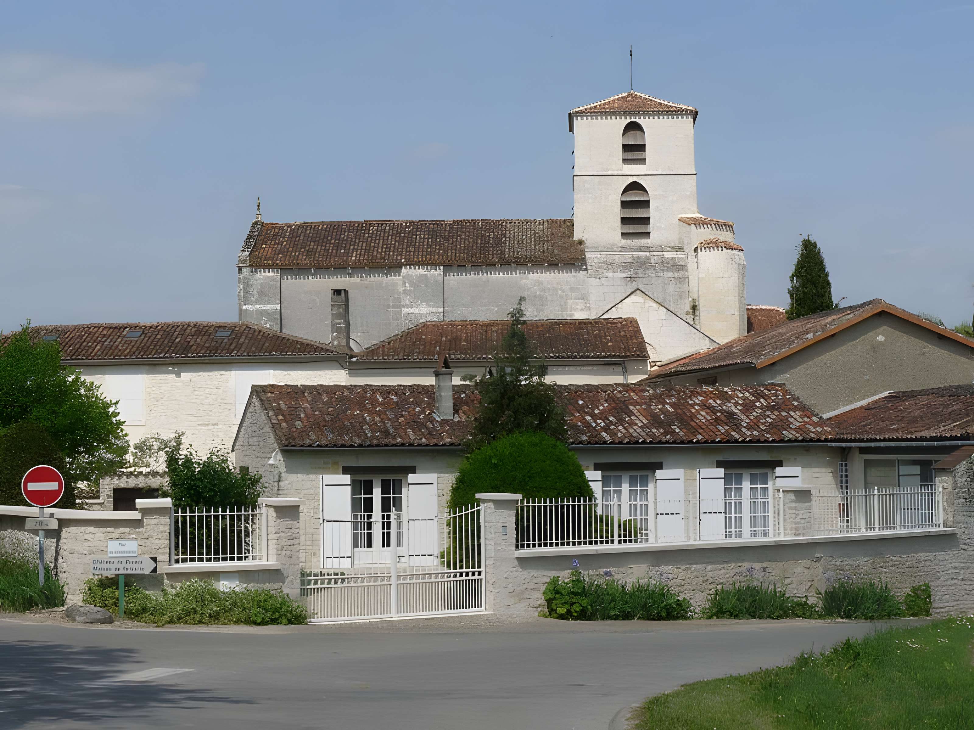 Église Saint-Jean-Baptiste de Bourg-Charente