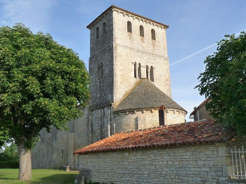 Photo de Église Saint-Jean-Baptiste de Coulgens