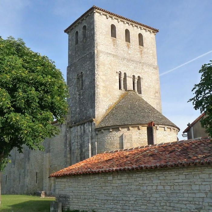 Photo de Église Saint-Jean-Baptiste de Coulgens