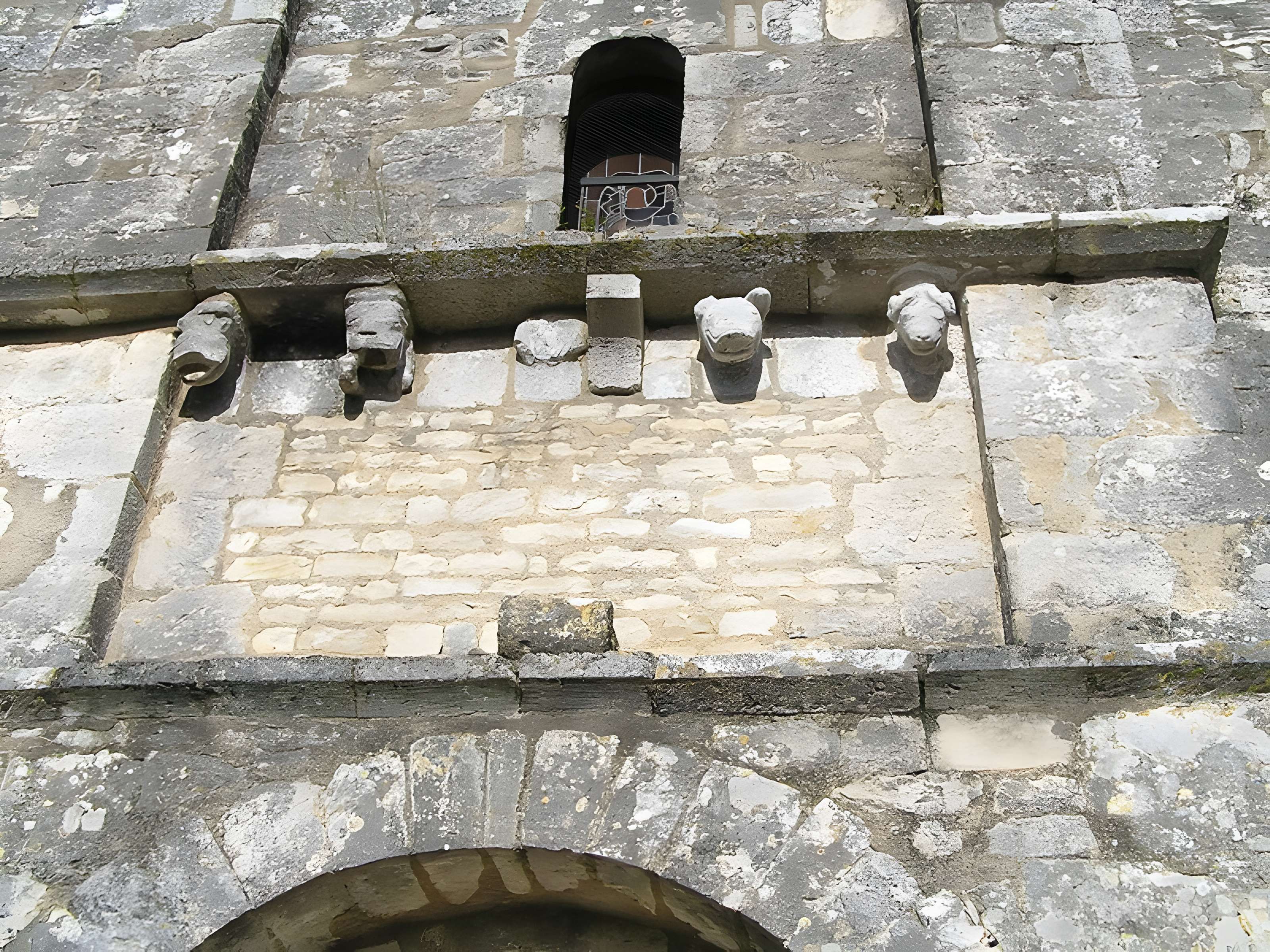 Église Saint-Jean-Baptiste de Coulgens