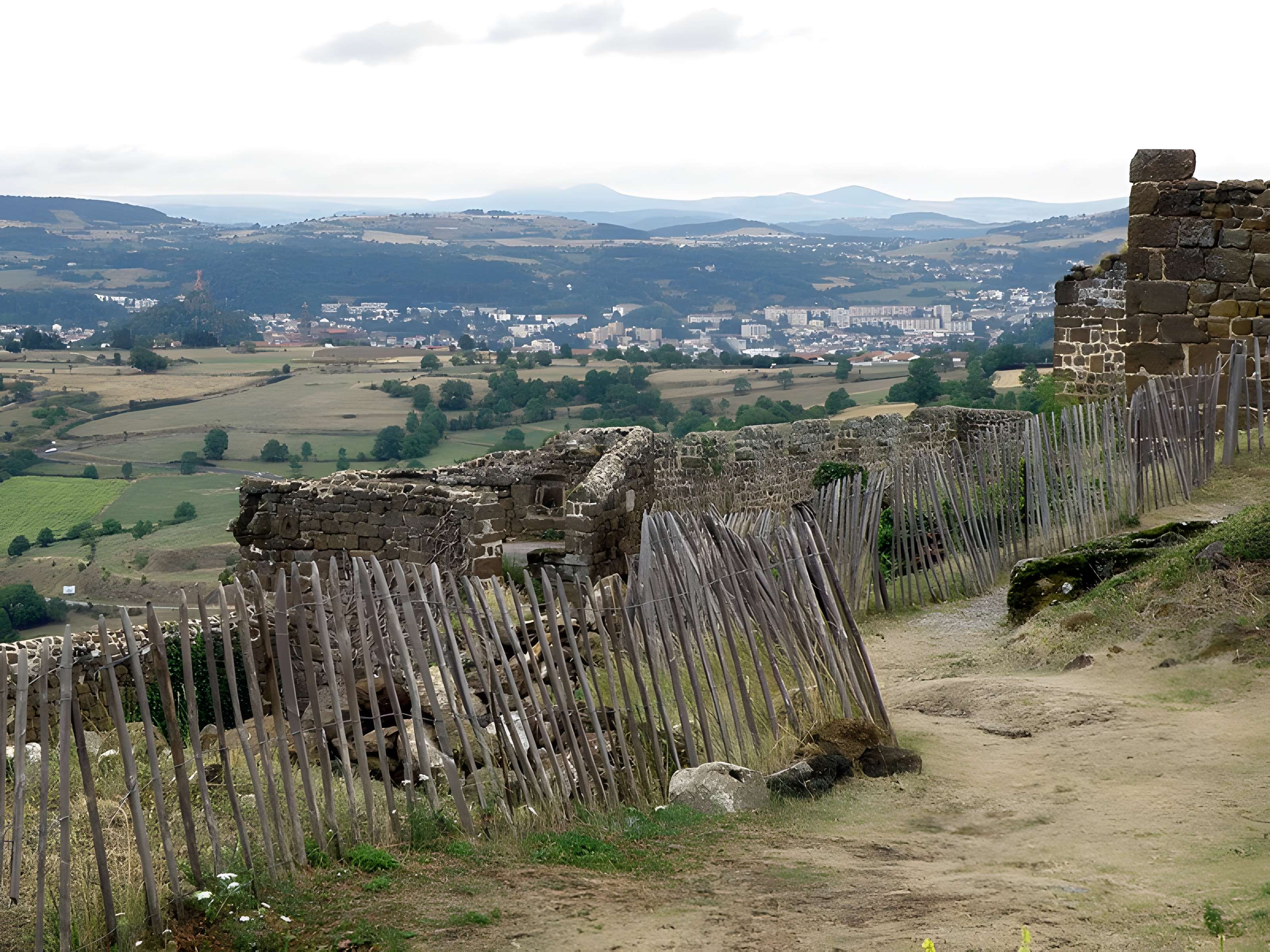 Ruines du château fort