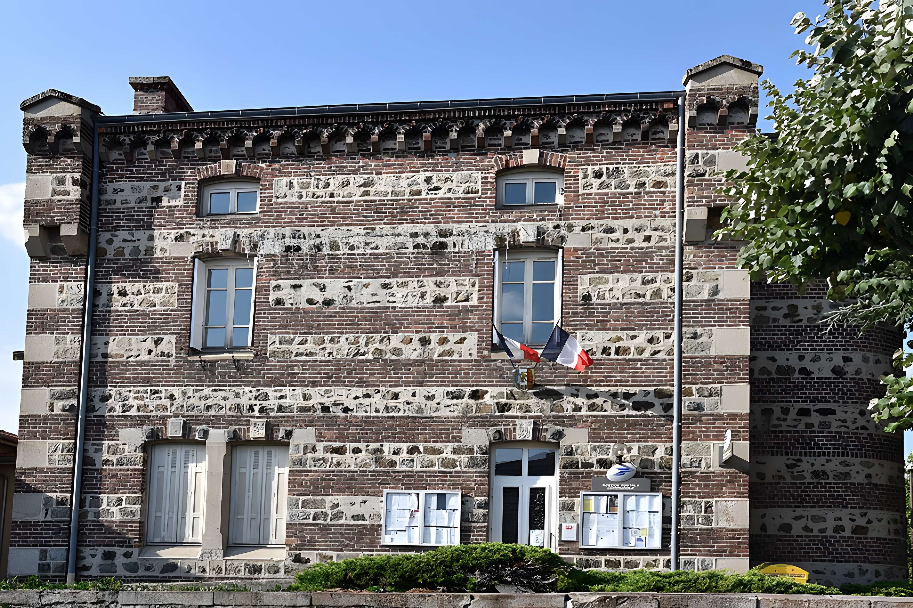 Ancien presbytère, actuellement mairie
