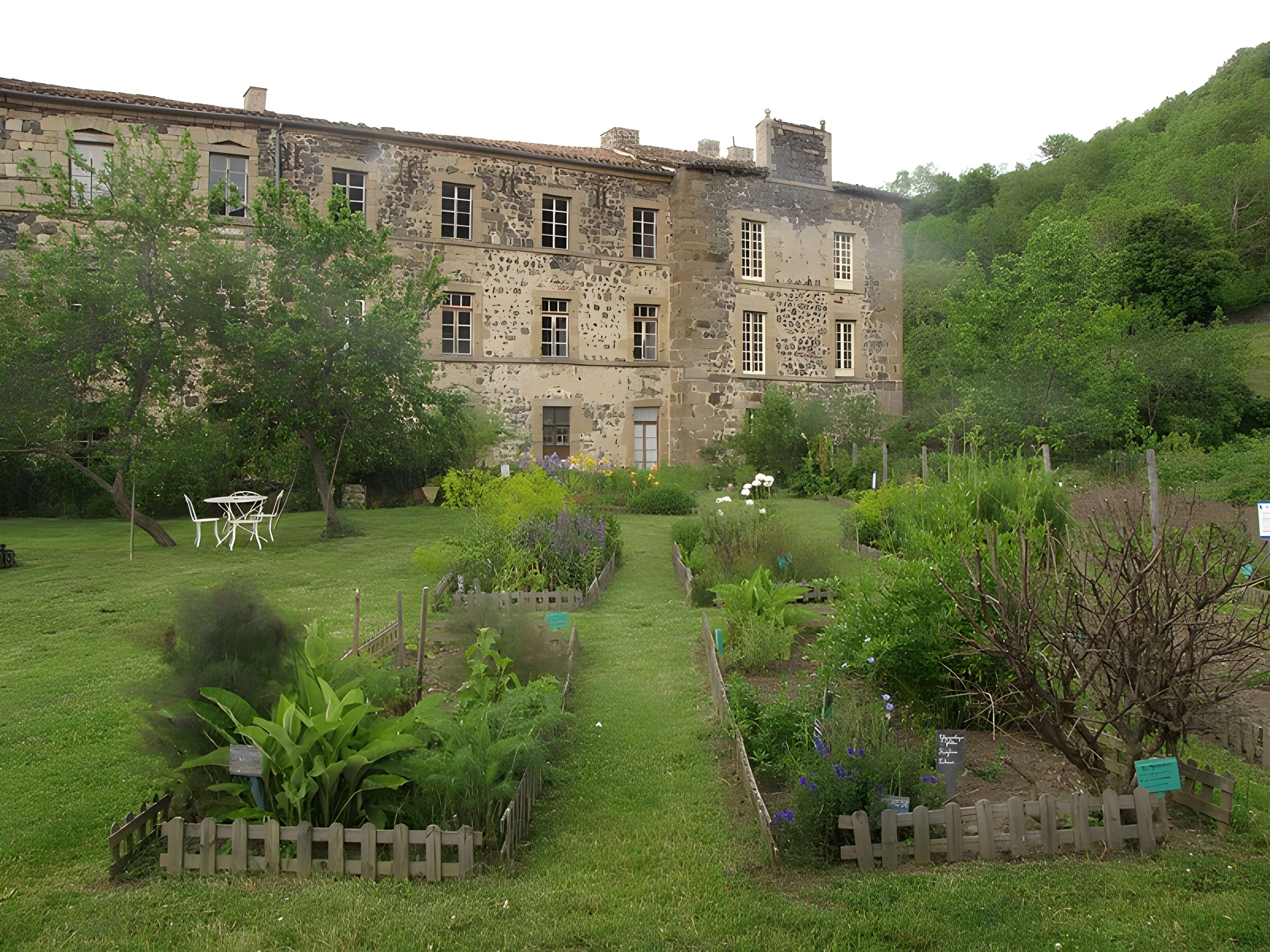 Ancienne abbaye de Pébrac