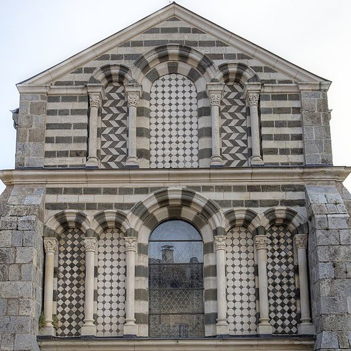 Photo de Eglise Saint-Jean-Baptiste