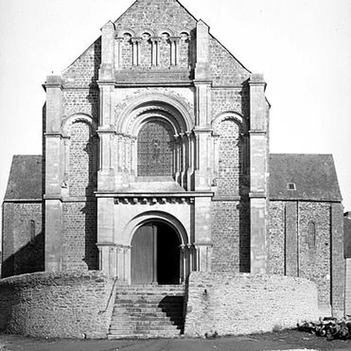 Photo de Église Saint-Jean-Baptiste de Javron