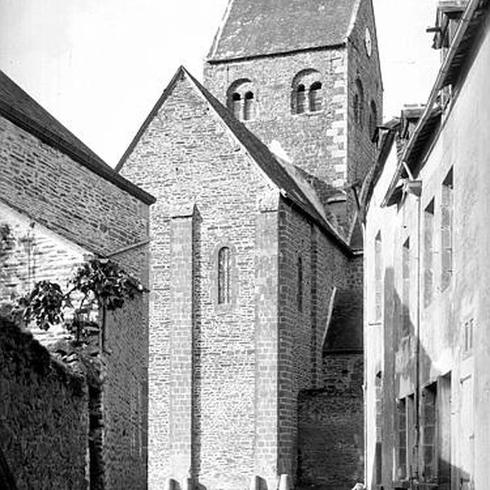 Photo de Église Saint-Jean-Baptiste de Javron