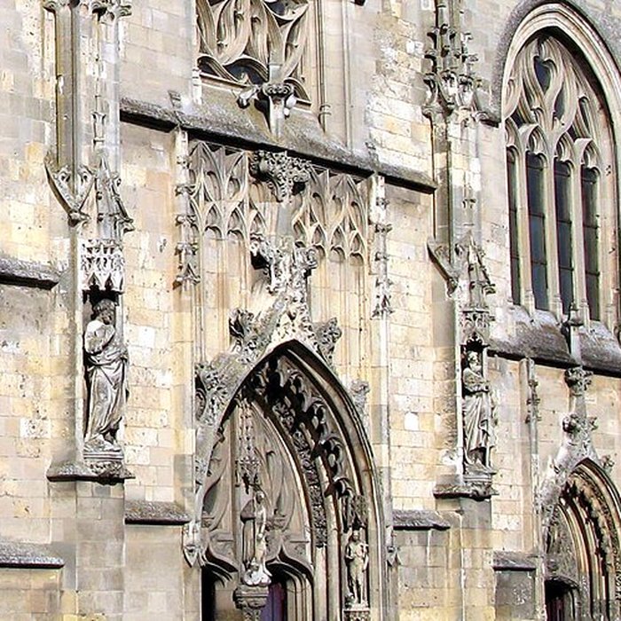Photo de Église Saint-Jean-Baptiste de Péronne