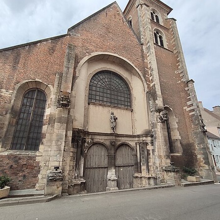 Photo de Église Saint-Jean-Baptiste de Saint-Jean-de-Losne