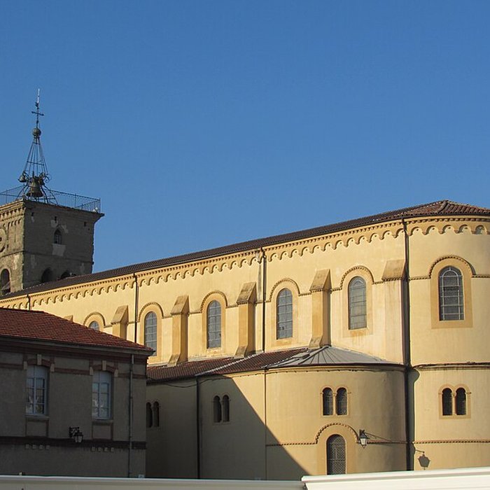 Photo de Église Saint-Jean-Baptiste de Valence
