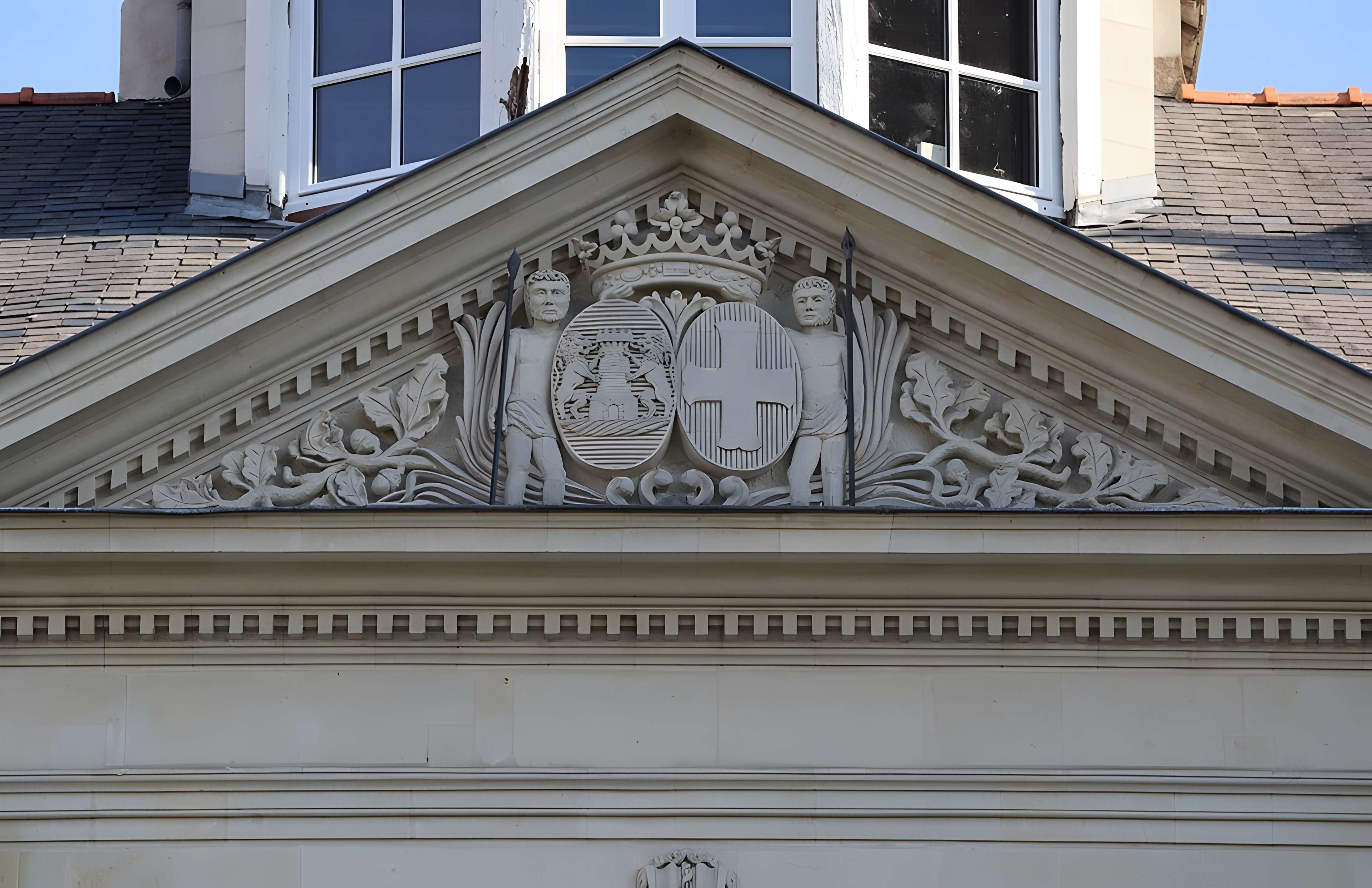 Hôtel Cazeneuve de Pradines