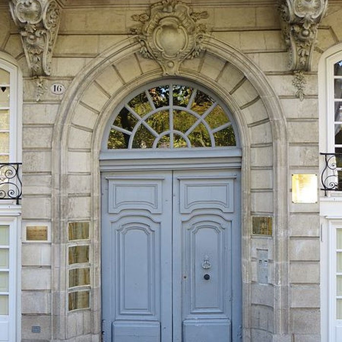 Photo de Immeuble dit le Temple du Goût