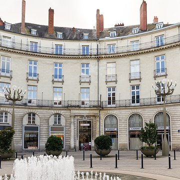 Immeuble sur Cours Cambronne