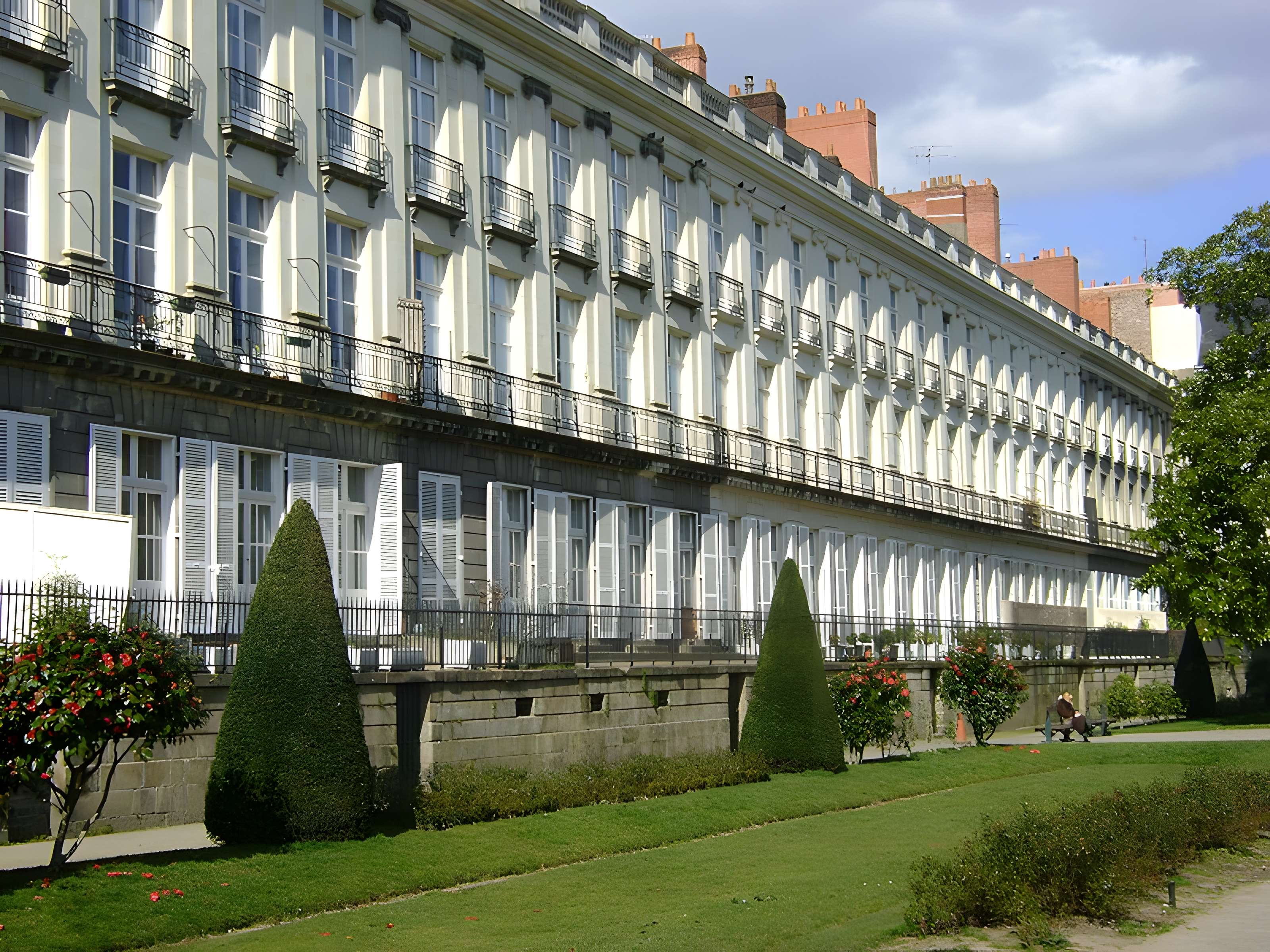 Immeuble sur Cours Cambronne